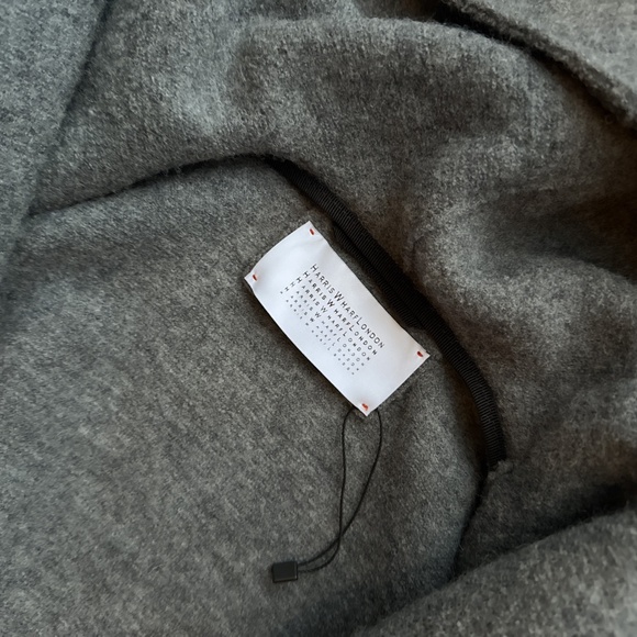 Wool hooded jacket with tie - Picture 5 of 8